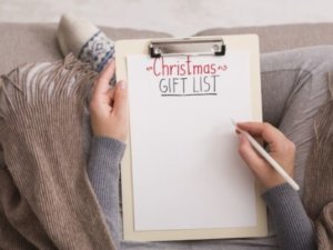 5 Tips to Get Great Deals and Save Money on Christmas Presents